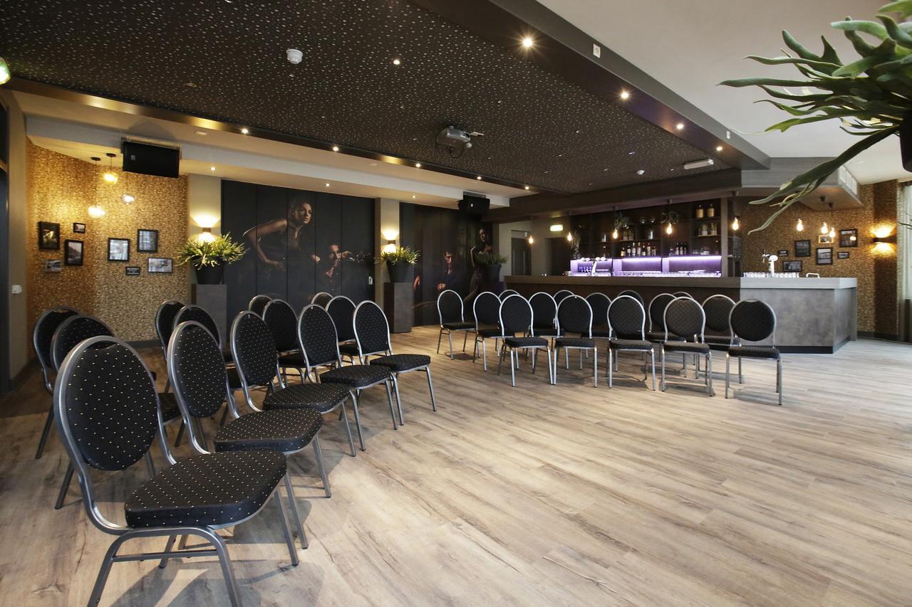 Hotel De Valk 范肯斯沃德 外观 照片