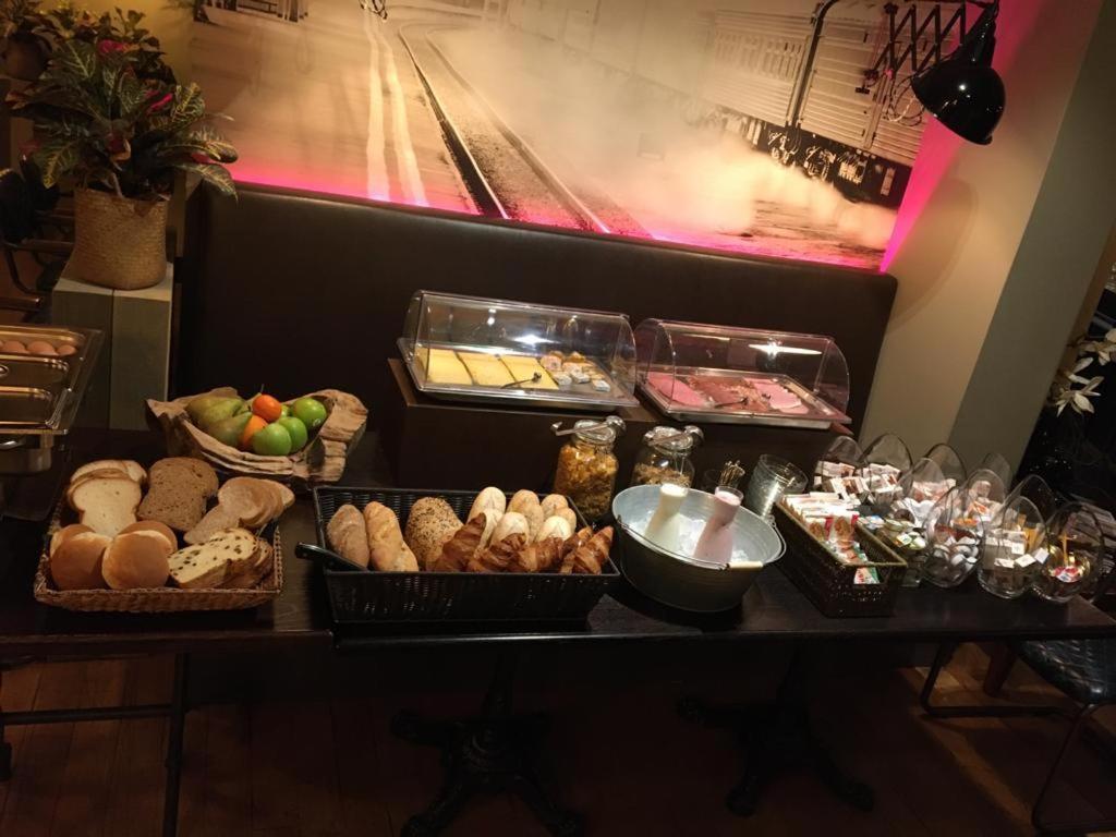 Hotel De Valk 范肯斯沃德 外观 照片